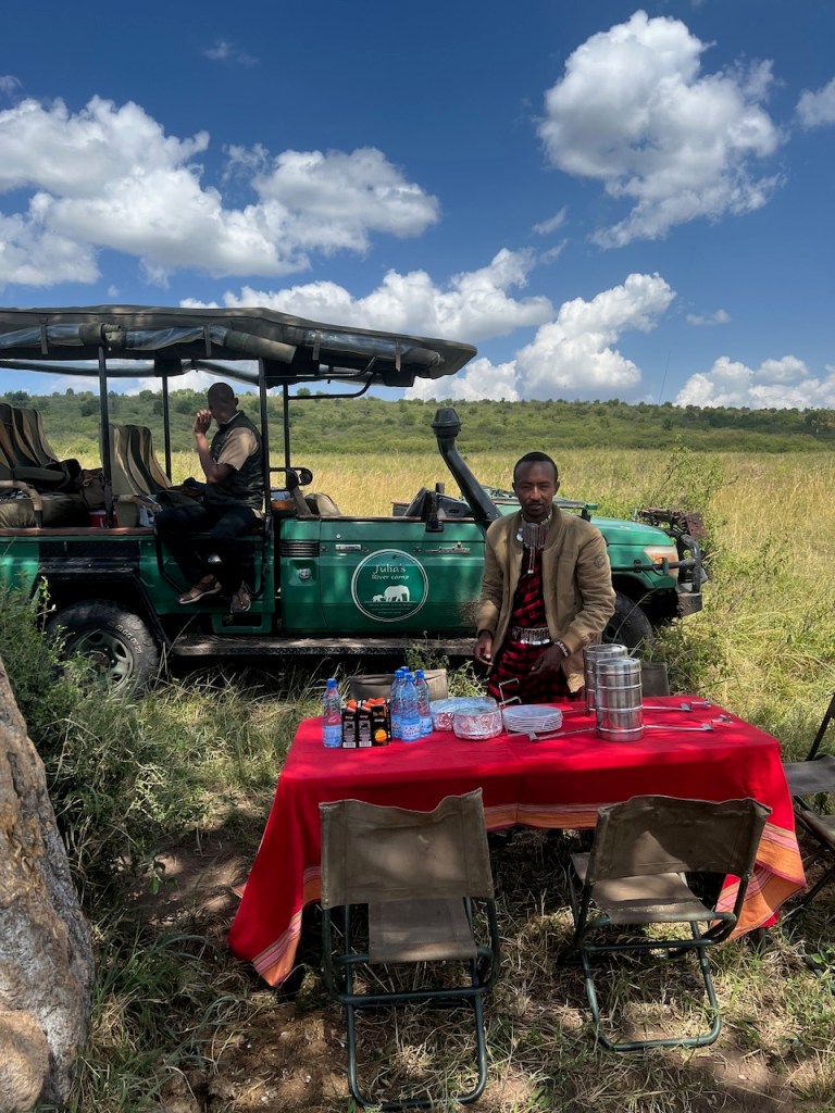 Breakfast in the bush